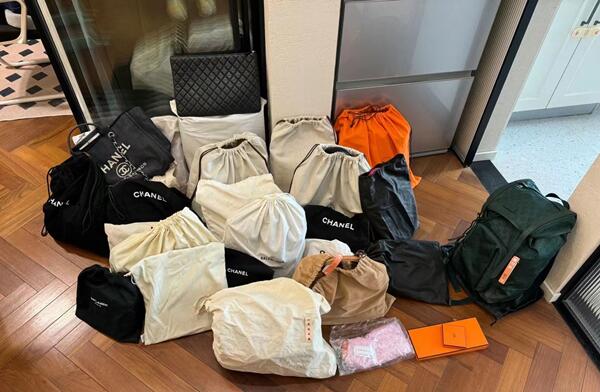 新乡卫滨区回收奢侈品衣服.jpg